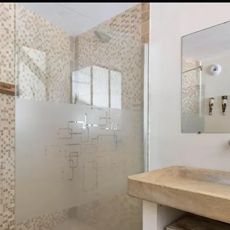 Maison 5 Avec Piscine Dans ליון