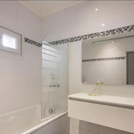 Maison 5 Avec Piscine Dans * ליון